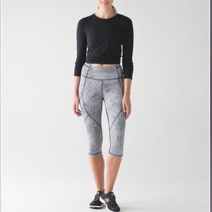 Lululemon Outrun 17" Crop